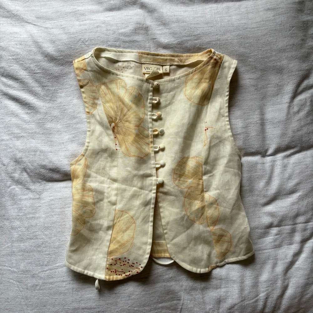 Vero Moda Cream Floral Sleeveless Button-Front Top